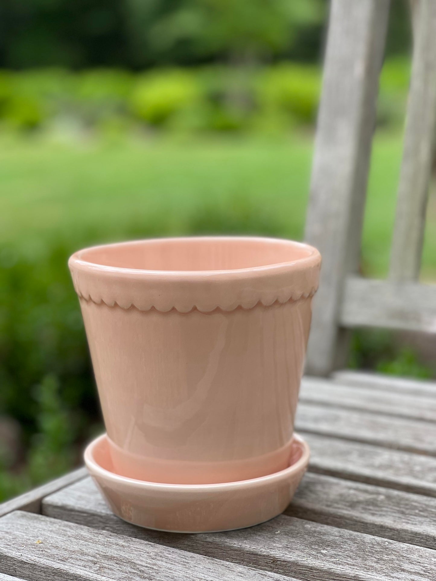 Peach Helena Scallop Glazed pot - Small