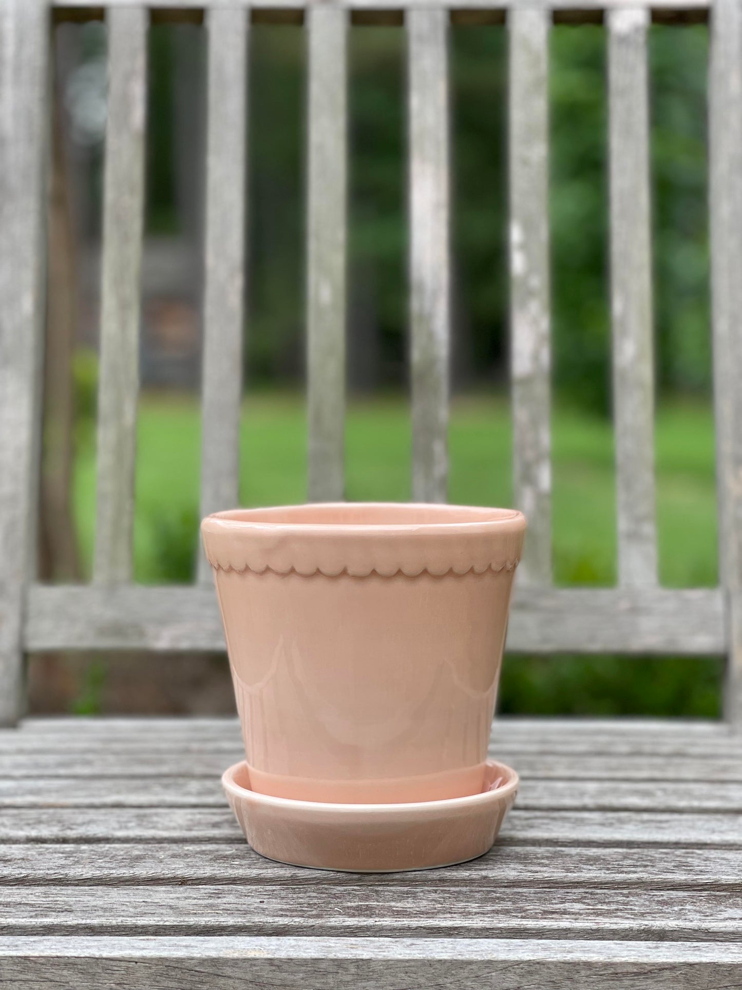 Peach Helena Scallop Glazed pot - Small