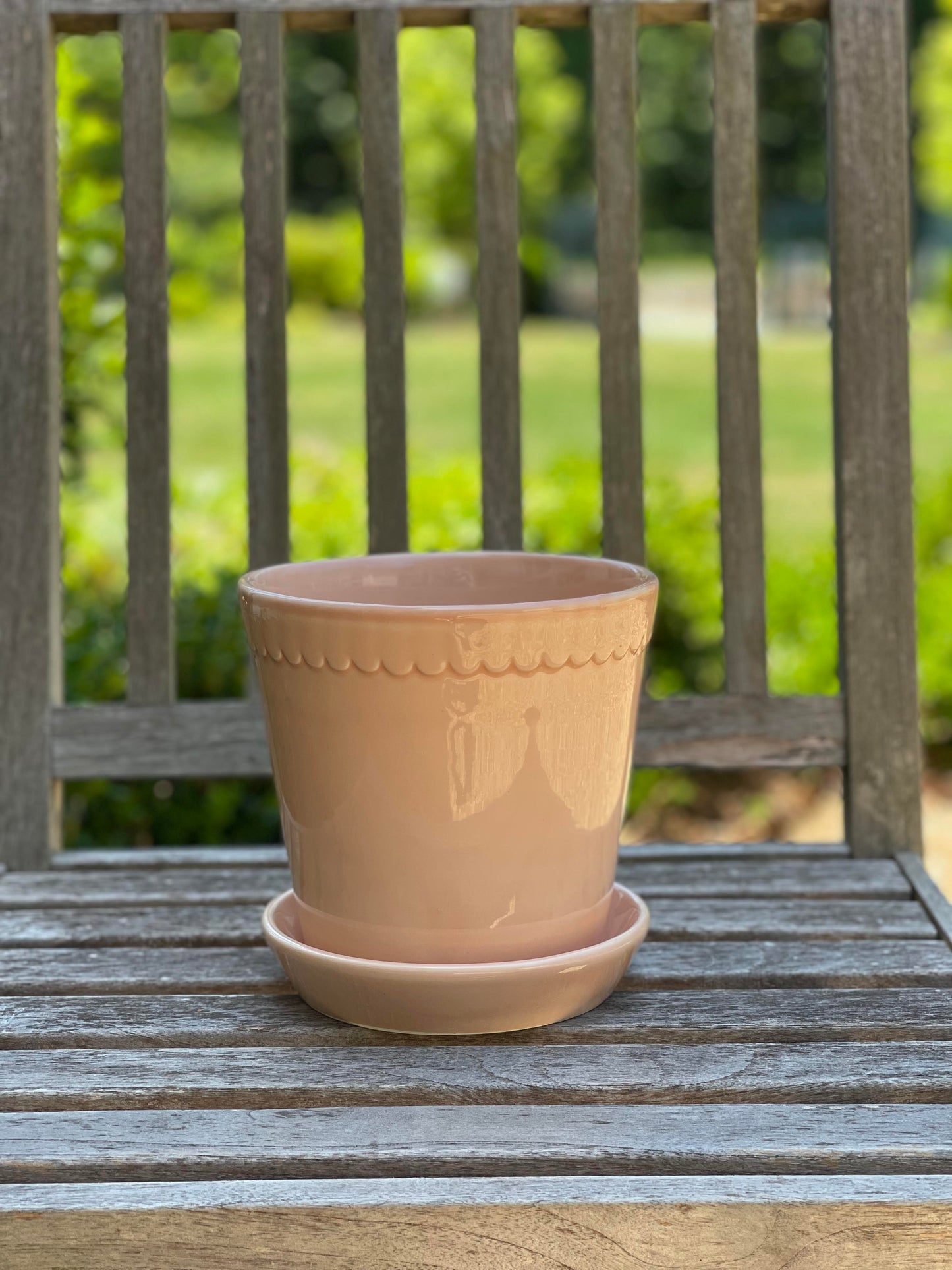 Peach Helena Scalloped Flower Pot